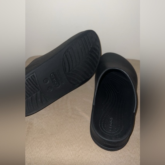 Crocs Black Healthcare shoes - Picture 7 of 7